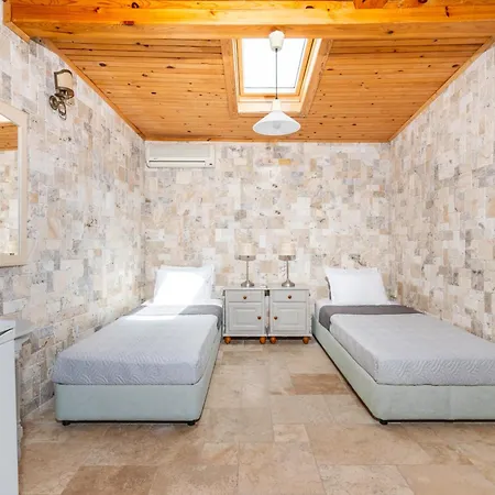 Anchor 3* سينيموريتس