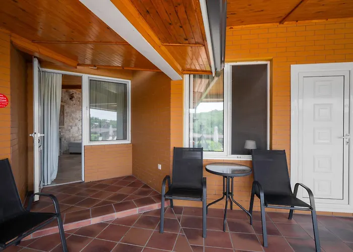 Anchor 3* Szinemorec