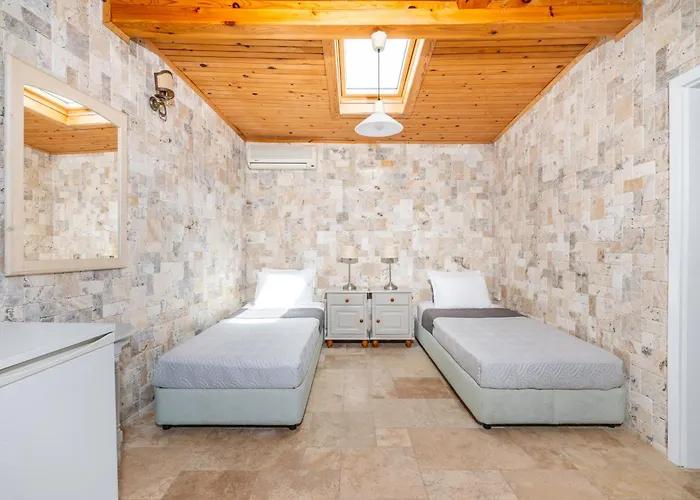 Anchor 3* Szinemorec